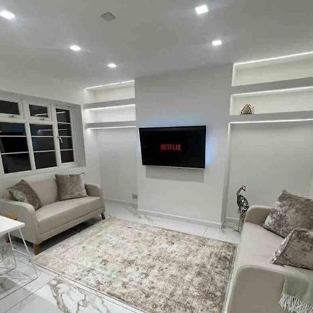 Premium Private Apartment Minutes To Central London Ngoại thất bức ảnh