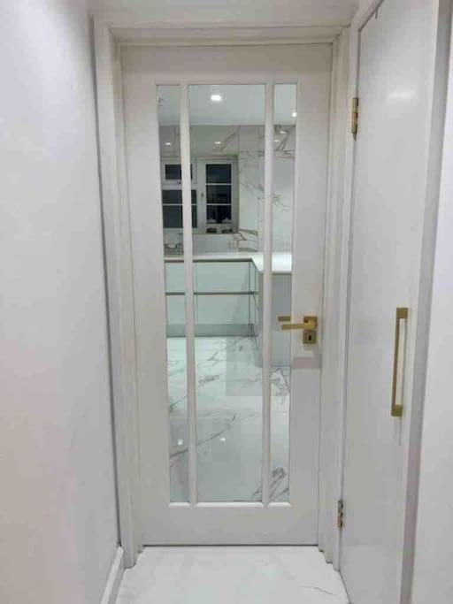 Premium Private Apartment Minutes To Central London Ngoại thất bức ảnh